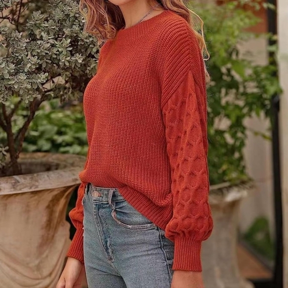 Orange Loose Crew-neck Sweater in Size Large - Picture 4 of 10